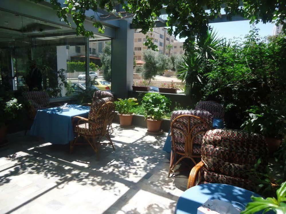 Blue Rose Hotel Amman Exterior foto